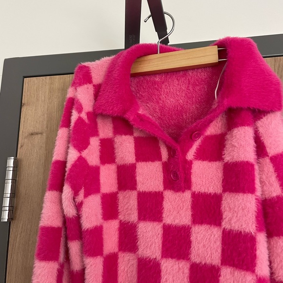 Simons Twik Pink Fuzzy Checkered Sweater * see description - Picture 2 of 8